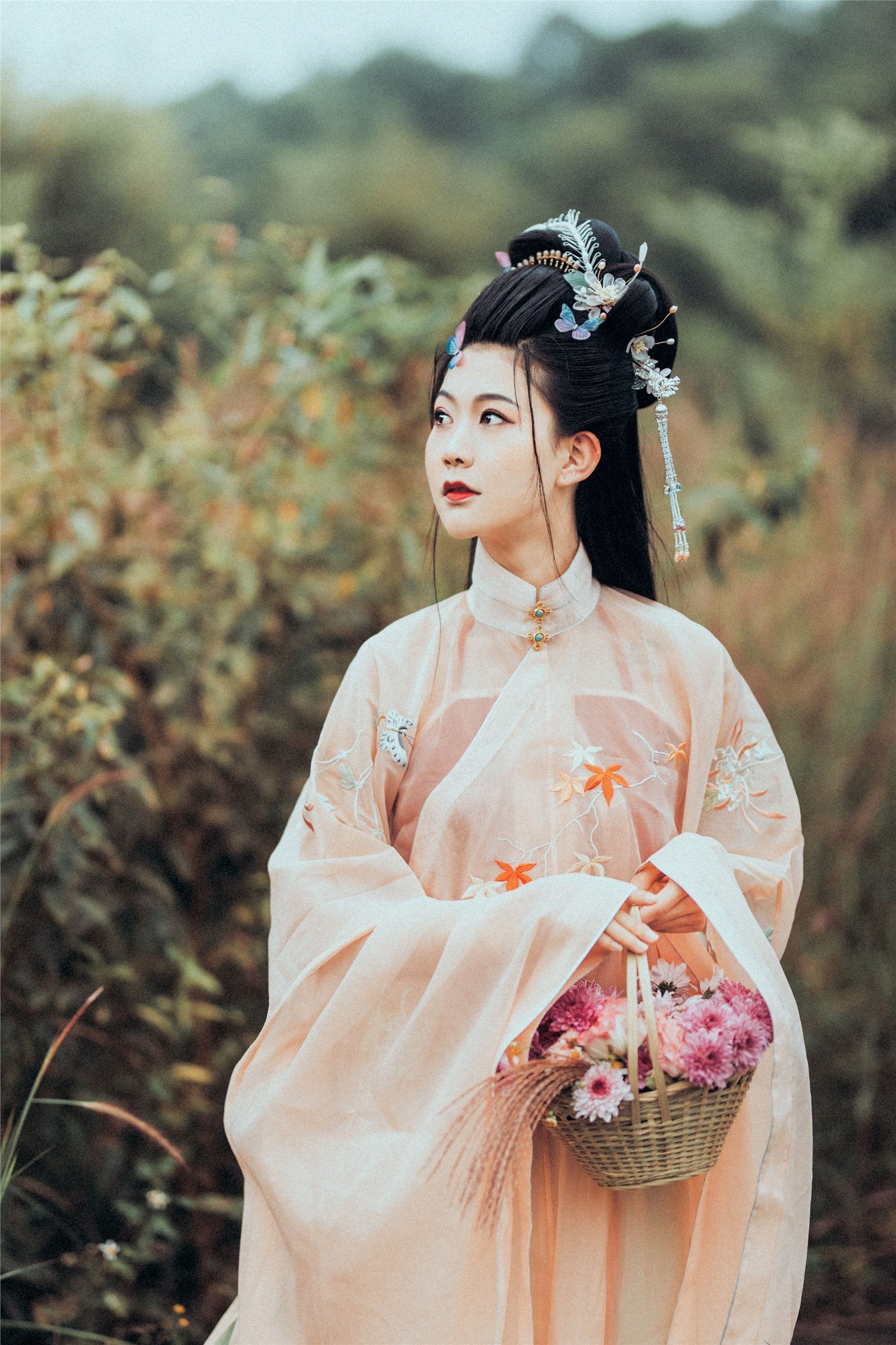 YITUYU艺图语 2021.09.07 撷芳晚 兔小白